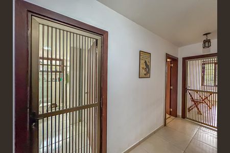 Casa à venda com 450m², 4 quartos e 4 vagasHall