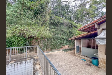 Casa à venda com 450m², 4 quartos e 4 vagasÁrea Externa