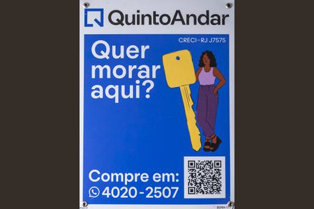 Apartamento à venda com 200m², 3 quartos e 1 vaga Apartamento à venda com 200m², 3 quartos e 1 vagaPlaca