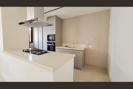 Apartamento para alugar com 108m², 3 quartos e 2 vagas Apartamento para alugar com 108m², 3 quartos e 2 vagasCozinha e Área de Serviço