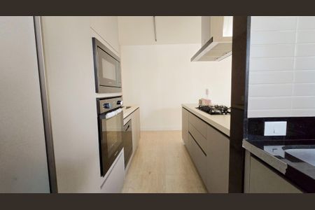 Apartamento para alugar com 108m², 3 quartos e 2 vagas Apartamento para alugar com 108m², 3 quartos e 2 vagasCozinha e Área de Serviço
