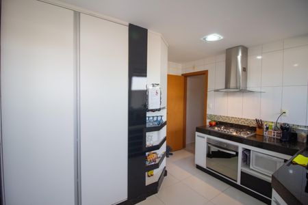 Apartamento à venda com 76m², 2 quartos e 1 vaga Apartamento à venda com 76m², 2 quartos e 1 vagaCozinha