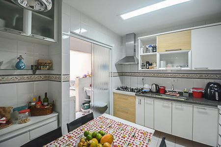 Apartamento à venda com 120m², 3 quartos e 2 vagasCozinha