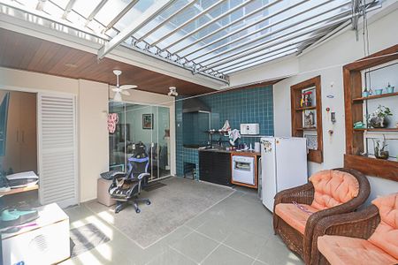 Apartamento à venda com 120m², 3 quartos e 2 vagasVaranda gourmet