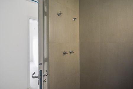 Apartamento à venda com 55m², 2 quartos e 1 vaga Apartamento à venda com 55m², 2 quartos e 1 vagaBanheiro Social