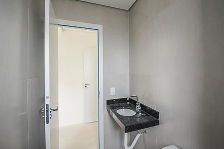 Apartamento à venda com 55m², 2 quartos e 1 vaga Apartamento à venda com 55m², 2 quartos e 1 vagaBanheiro da Suíte