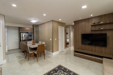 Sala de apartamento para alugar com 3 quartos, 100m² em Jardim Leonor Mendes de Barros, São Paulo