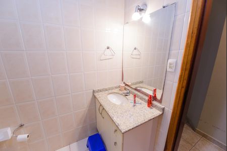 Casa de condomínio para alugar com 180m², 3 quartos e 4 vagas Casa de condomínio para alugar com 180m², 3 quartos e 4 vagasBanheiro Social