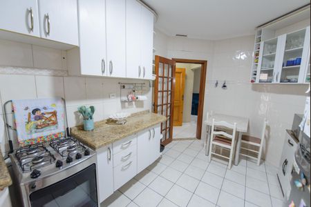 Casa de condomínio para alugar com 180m², 3 quartos e 4 vagas Casa de condomínio para alugar com 180m², 3 quartos e 4 vagasCozinha