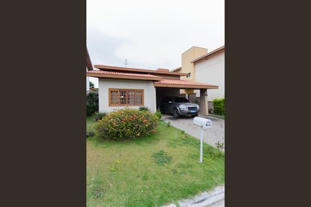 Casa de condomínio para alugar com 180m², 3 quartos e 4 vagas Casa de condomínio para alugar com 180m², 3 quartos e 4 vagasFachada da Casa