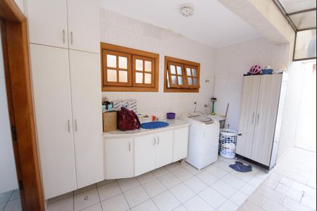 Casa de condomínio para alugar com 180m², 3 quartos e 4 vagas Casa de condomínio para alugar com 180m², 3 quartos e 4 vagasÁrea de Serviço