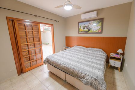 Casa de condomínio para alugar com 180m², 3 quartos e 4 vagas Casa de condomínio para alugar com 180m², 3 quartos e 4 vagasSuíte