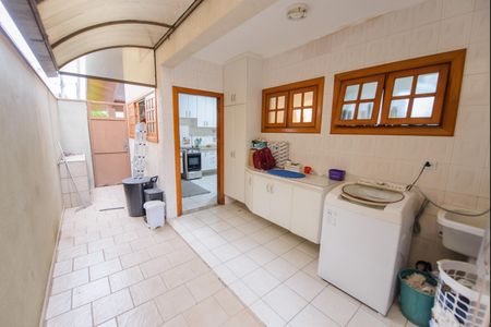 Casa de condomínio para alugar com 180m², 3 quartos e 4 vagas Casa de condomínio para alugar com 180m², 3 quartos e 4 vagasÁrea de Serviço