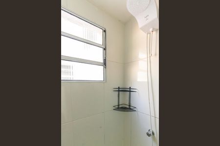 Banheiro Social de apartamento para alugar com 1 quarto, 30m² em Vila Esperança, São Paulo