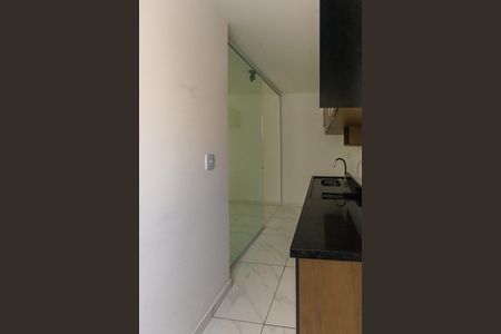 Cozinha de apartamento para alugar com 1 quarto, 30m² em Vila Esperança, São Paulo