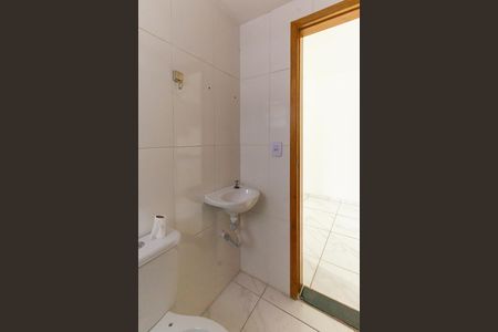 Banheiro Social de apartamento para alugar com 1 quarto, 30m² em Vila Esperança, São Paulo