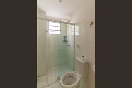 Banheiro Social de apartamento para alugar com 1 quarto, 30m² em Vila Esperança, São Paulo