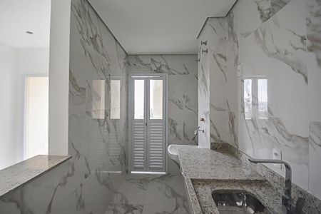 Apartamento à venda com 55m², 2 quartos e 1 vagaCozinha e Área de Serviço