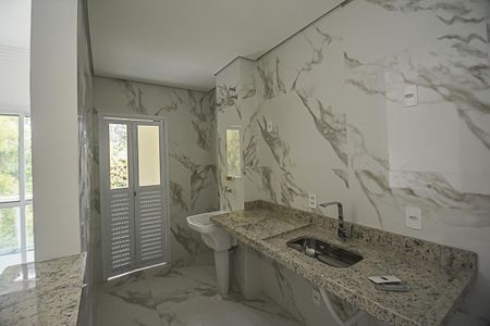 Apartamento à venda com 64m², 2 quartos e 2 vagasCozinha e Área de Serviço