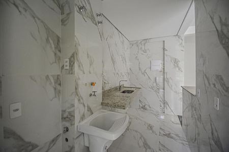 Apartamento à venda com 64m², 2 quartos e 2 vagasCozinha e Área de Serviço