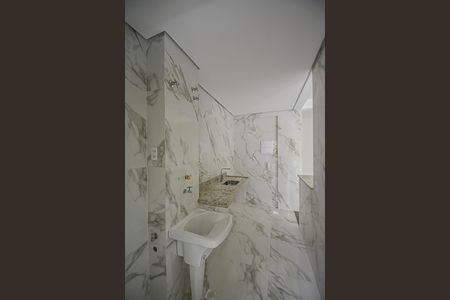 Apartamento à venda com 64m², 2 quartos e 2 vagasCozinha e Área de Serviço