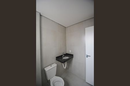 Apartamento à venda com 64m², 2 quartos e 2 vagasBanheiro da Suíte