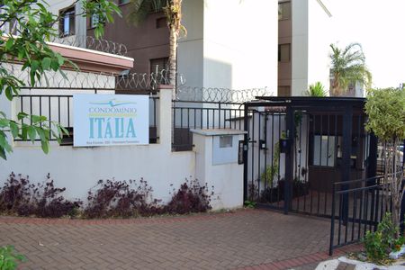 Apartamento para alugar com 43m², 2 quartos e 1 vagaFachada do Prédio