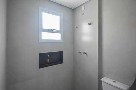 Apartamento à venda com 64m², 2 quartos e 2 vagasBanheiro da Suíte