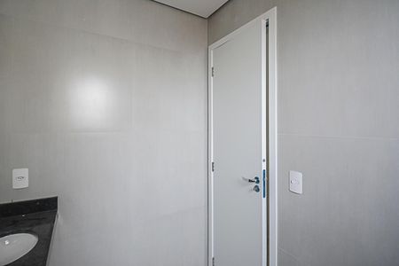 Apartamento à venda com 64m², 2 quartos e 2 vagasBanheiro da Suíte