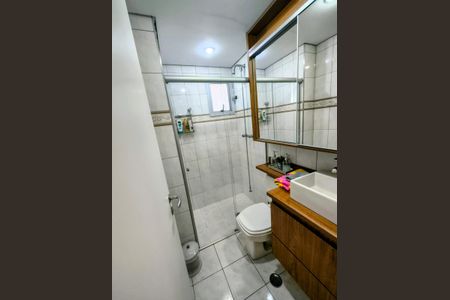 Apartamento à venda com 77m², 3 quartos e 2 vagas Apartamento à venda com 77m², 3 quartos e 2 vagasBanheiro