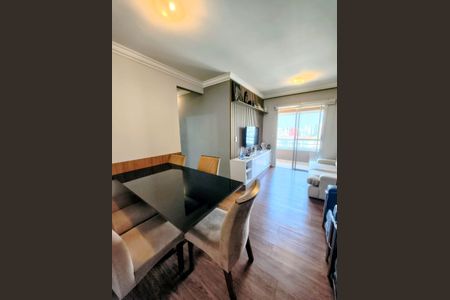 Apartamento à venda com 77m², 3 quartos e 2 vagas Apartamento à venda com 77m², 3 quartos e 2 vagasSala