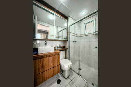 Apartamento à venda com 77m², 3 quartos e 2 vagas Apartamento à venda com 77m², 3 quartos e 2 vagasBanheiro