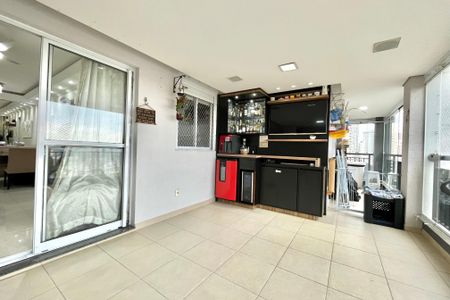Apartamento à venda com 107m², 3 quartos e 2 vagasVaranda