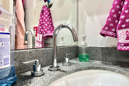 Apartamento à venda com 107m², 3 quartos e 2 vagasBanheiro da Suíte 2