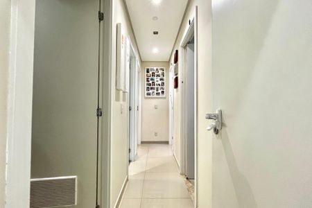 Apartamento à venda com 107m², 3 quartos e 2 vagasCorredor