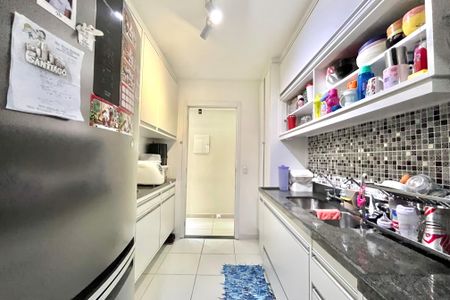 Apartamento à venda com 107m², 3 quartos e 2 vagasCozinha