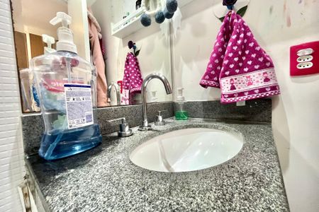 Apartamento à venda com 107m², 3 quartos e 2 vagasBanheiro da Suíte 2