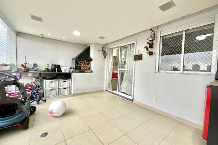 Apartamento à venda com 107m², 3 quartos e 2 vagasVaranda