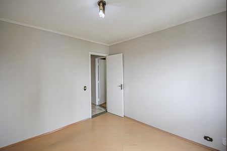 Apartamento à venda com 74m², 2 quartos e 1 vagaQuarto 2