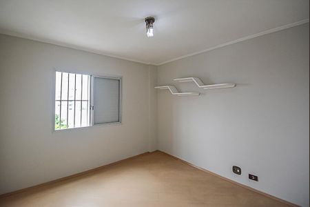 Apartamento à venda com 74m², 2 quartos e 1 vagaQuarto 2