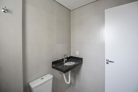 Apartamento à venda com 64m², 2 quartos e 2 vagasBanheiro da Suíte