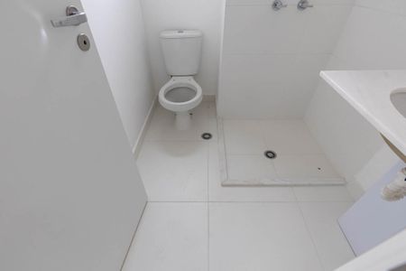 Banheiro de kitnet/studio à venda com 1 quarto, 25m² em República, São Paulo