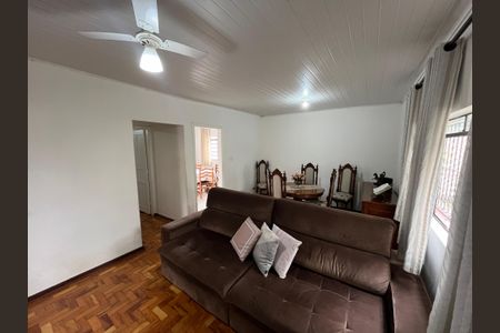 Casa à venda com 147m², 3 quartos e 6 vagasSala