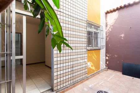 Apartamento à venda com 55m², 3 quartos e 1 vaga Apartamento à venda com 55m², 3 quartos e 1 vagaÁrea Externa