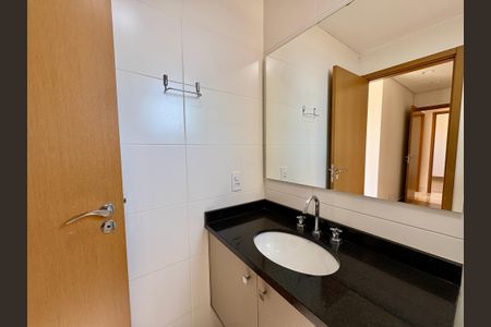 Apartamento à venda com 122m², 3 quartos e 2 vagasBanheiro da Suíte
