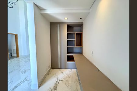 Apartamento à venda com 122m², 3 quartos e 2 vagasEscritório