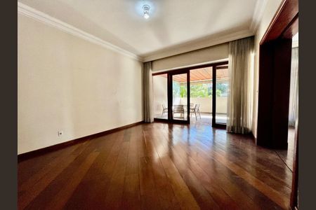 Apartamento à venda com 533m², 5 quartos e 5 vagasFoto 04