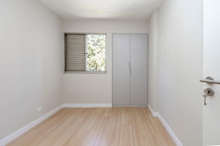 Apartamento à venda com 74m², 2 quartos e 1 vagaQuarto