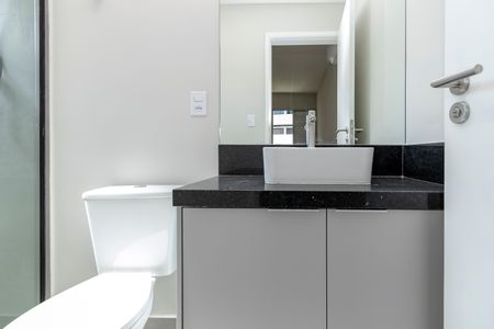 Apartamento à venda com 74m², 2 quartos e 1 vagaBanheiro da Suíte