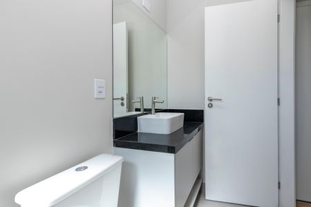 Apartamento à venda com 74m², 2 quartos e 1 vagaBanheiro da Suíte